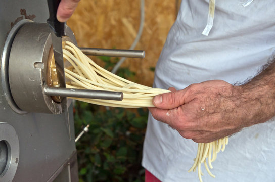 Preparazione dei pici senesi