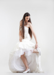 Fototapeta na wymiar bride in wedding dress