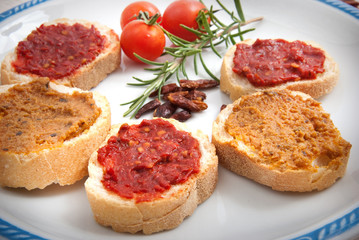Homemade bruschetta - Bruschette caserecce