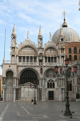 Fototapeta na wymiar Cathédrale Saint Marc de Venise