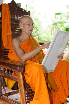 alter buddhistischer Mönch Thailand