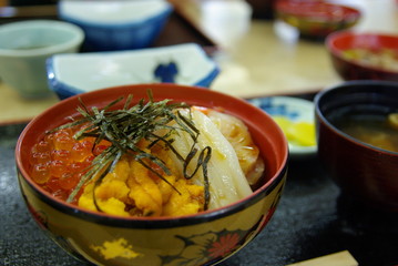 海鮮丼