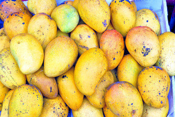 Xiamen street market mango