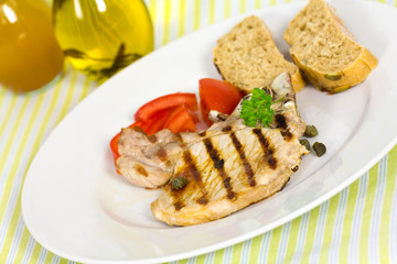 Schweinefleisch,Kotelett,Salat,Grill