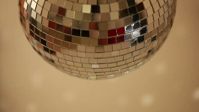 Mirror ball
