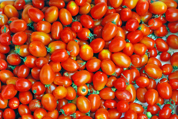 Xiamen street market tomatoes