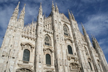 Fototapeta premium White Milan Cathedral in Gothic italian style