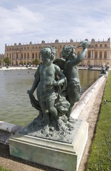 Fototapeta na wymiar Statue, bassin du Château de Versailles 