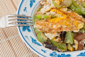 Oriental style omelet