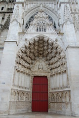 AUERRE, cathédrale St-Etienne