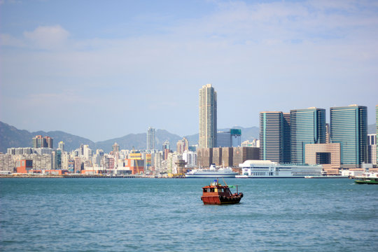 Ferry / Harbor / Hong Kong