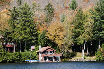 Fototapeta na wymiar Fall on Lake Placid, Adirondack Mountains New York, USA