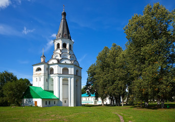 Fototapeta na wymiar Holy Assumption Monastery, Aleksandrov