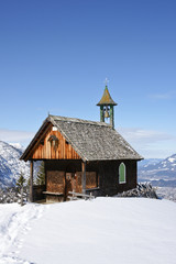 Bergkapelle im Winter