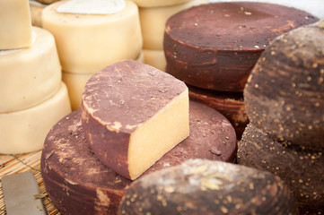 Italienischer Käse auf einem Markt