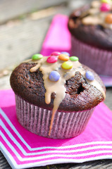 Schokomuffins mit bunten Smarties