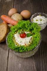 Polnische Gemüsesalate mit Mayonnaise