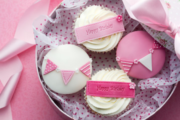 Cupcake gift box