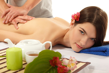 Obraz na płótnie Canvas massage woman young beautiful cheerful