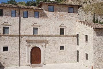Fototapeta na wymiar Były papieski papiernia w Ascoli Piceno