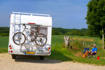 Travel by mobil home