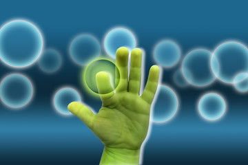 Grüne Hand auf blauem Hintergrund