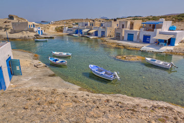 Agios Konstantinos, Milos