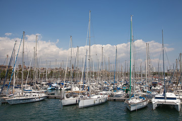 Fototapeta na wymiar Puerto de Barcelona
