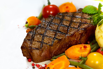 Rumpsteak mit grünen Bohnen,Püree,Karotten