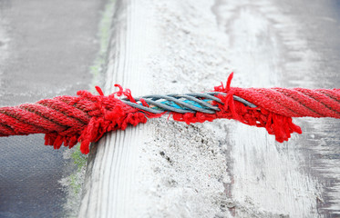 Red rope, risk concept symbol - Rotes Seil, Risiko Konzept Symbol