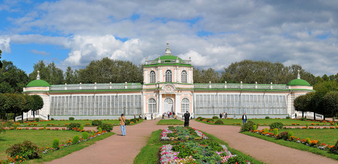 Obraz premium Большая каменная оранжерея.Усадьба Кусково.Москва