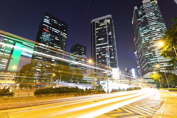 Fototapeta na wymiar Traffic through the city at night
