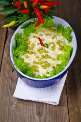 Polnische Gemüsesalate mit Mayonnaise