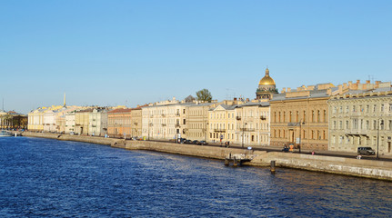 Fototapeta na wymiar The English Embankment in St.Petersburg
