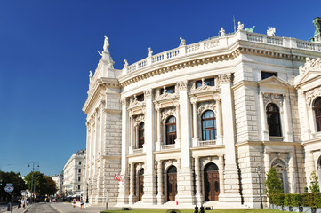 Fototapeta na wymiar National Theater w Wiedniu, Austria