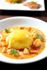 Eggs and vegetables and prawn