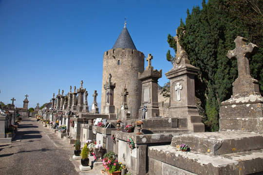 Nichos y torre en Carcasona, Francia