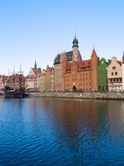 Fototapeta na wymiar Nasyp Moltawa rzeki, Gdańsk