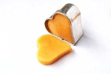 herzf&ouml;rmiger keks