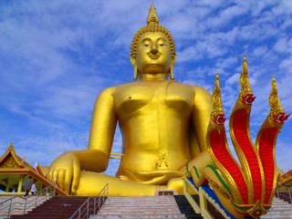 Obraz premium Temple thailand : Big buddha at Angtong Thailand