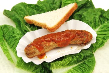 Currywurst mit Brot