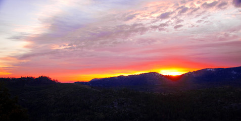 Fototapeta na wymiar Zachód słońca w Yosemite