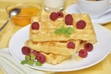 Waffles with honey