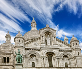 Fototapeta na wymiar Basilica in Paris