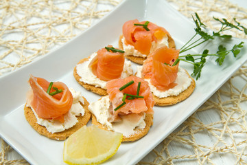 tartine al salmone affumicato