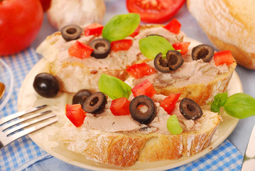 crostini with pate and olives
