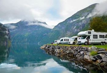 Fotobehang Kamperen bij fjord © Dmitry Naumov