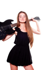 Девушка с гитарой