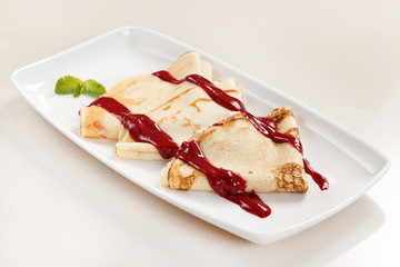 pancakes with chocolate sauce