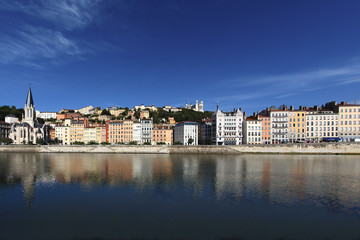 Fototapeta na wymiar view of Lyon and Saone River